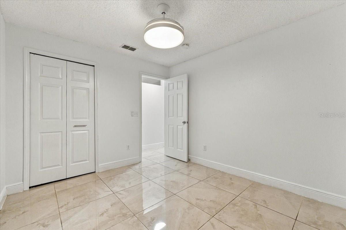 5156 Heatherstone Ct Property Photo 25