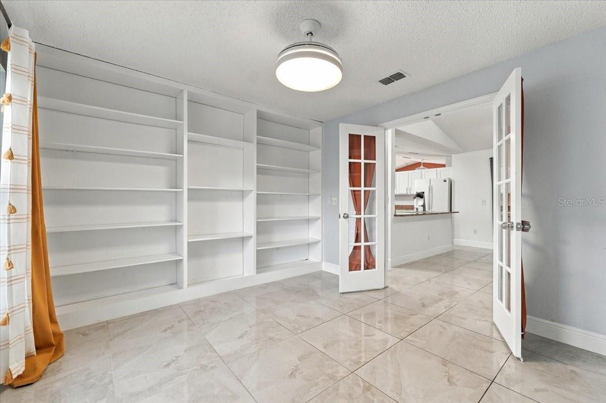 5156 Heatherstone Ct Property Photo 27