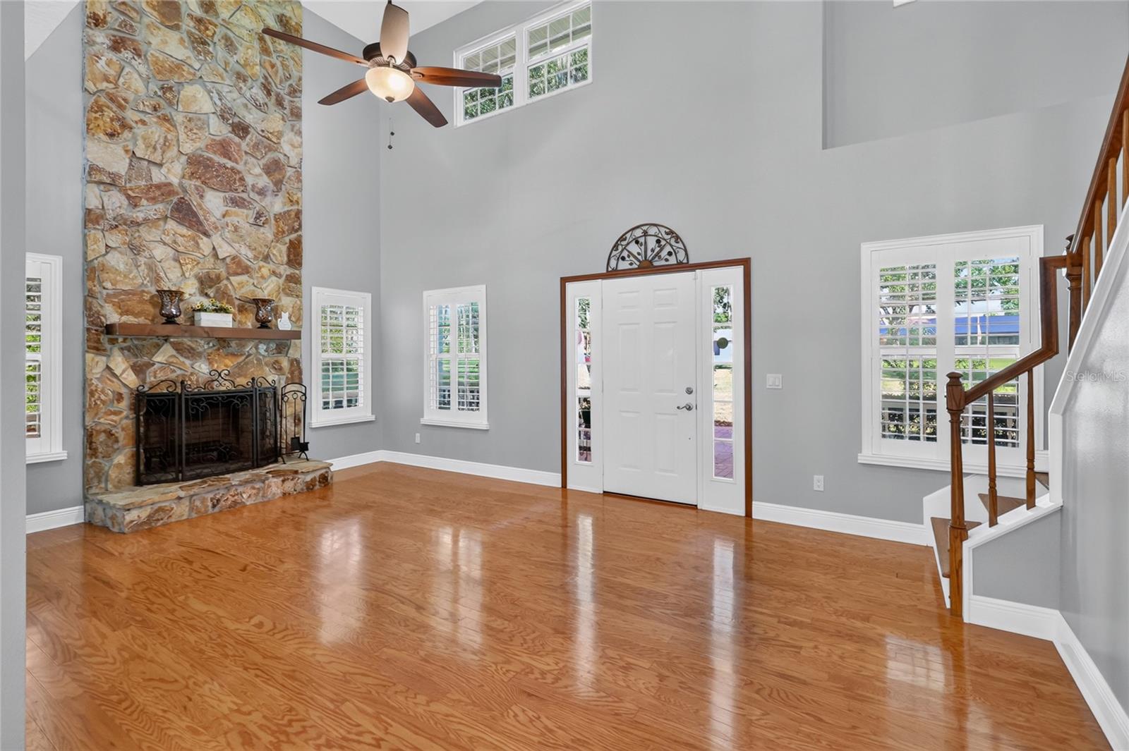2628 Longwood Dr Property Photo 25