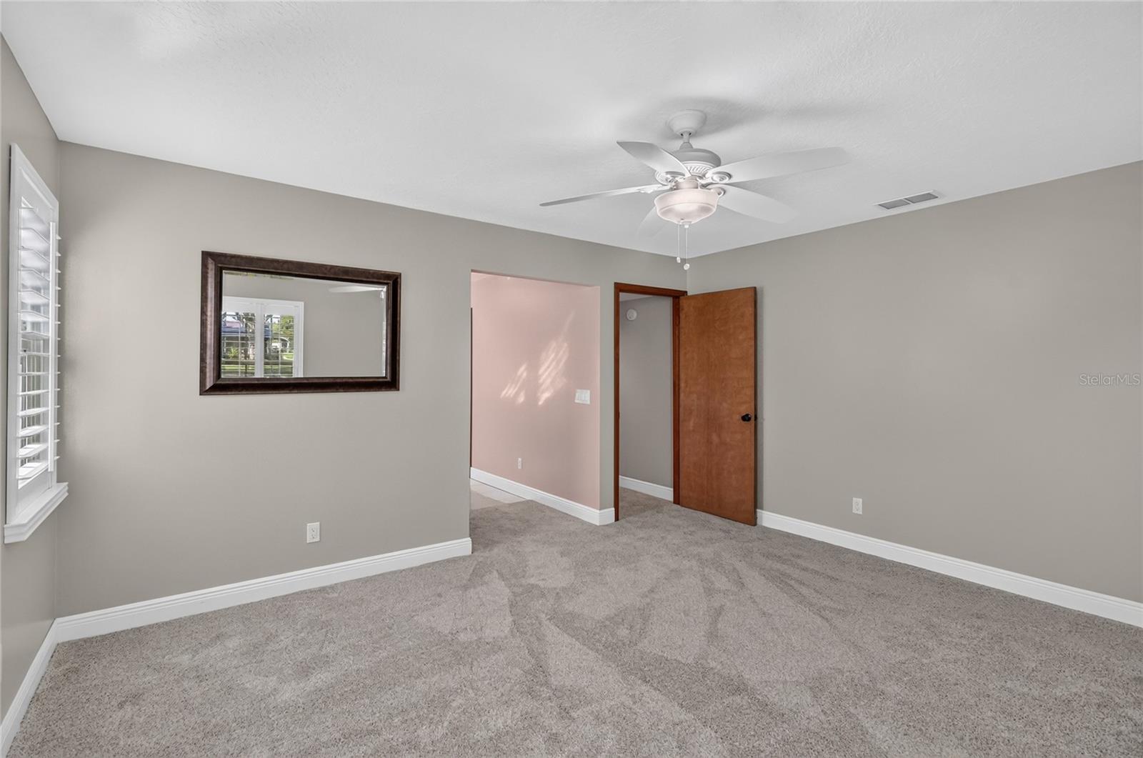 2628 Longwood Dr Property Photo 29