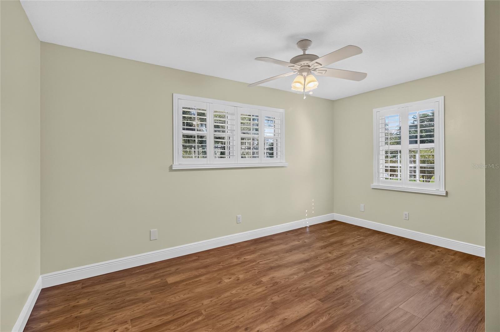 2628 Longwood Dr Property Photo 40