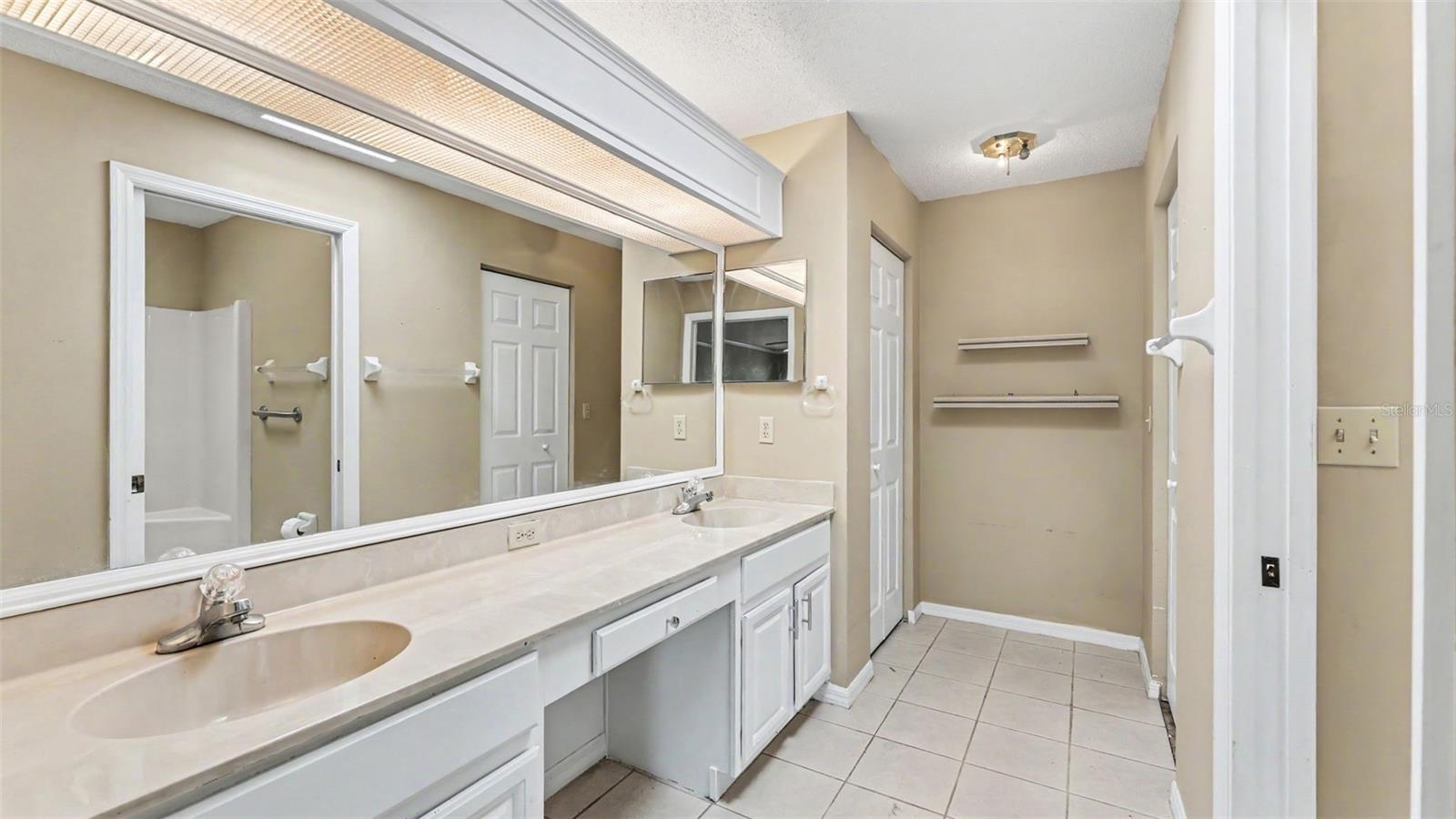 2191 Silver Re Dr Property Photo 17