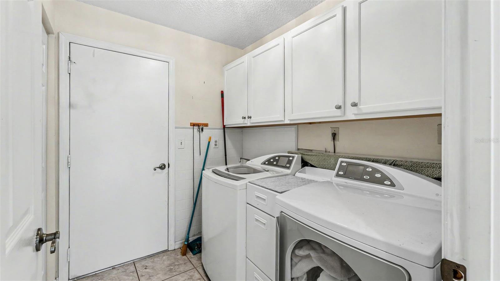 2191 Silver Re Dr Property Photo 26
