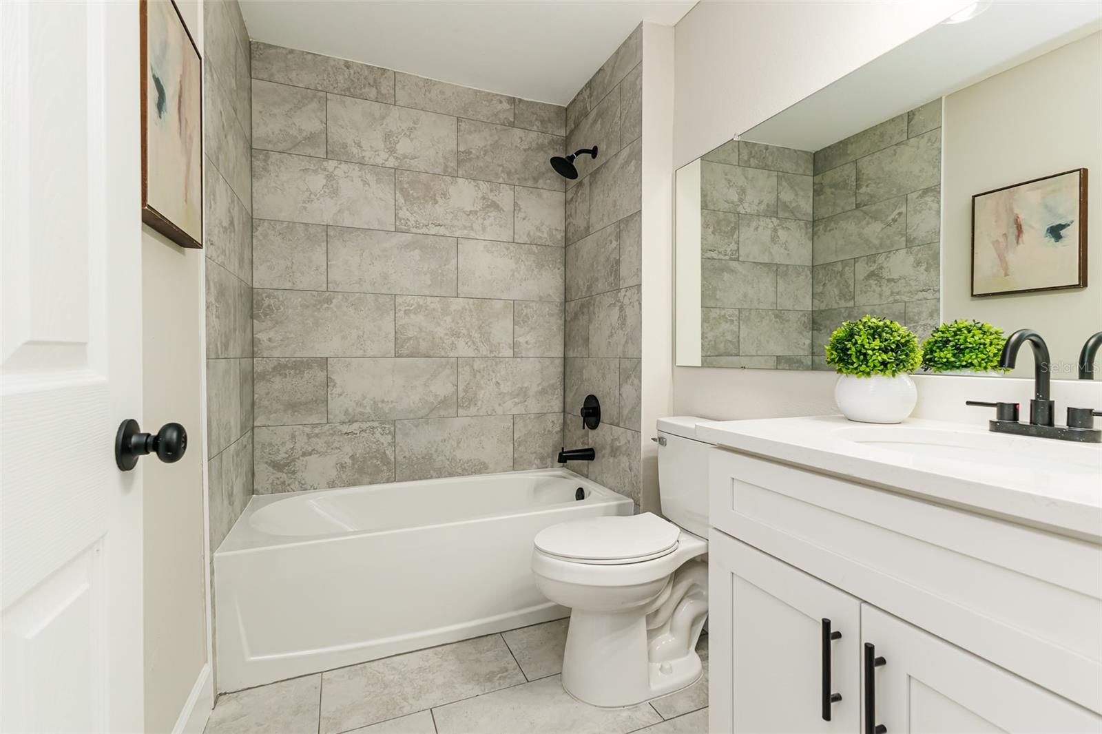 2923 Forestbrook Dr N Property Photo 23