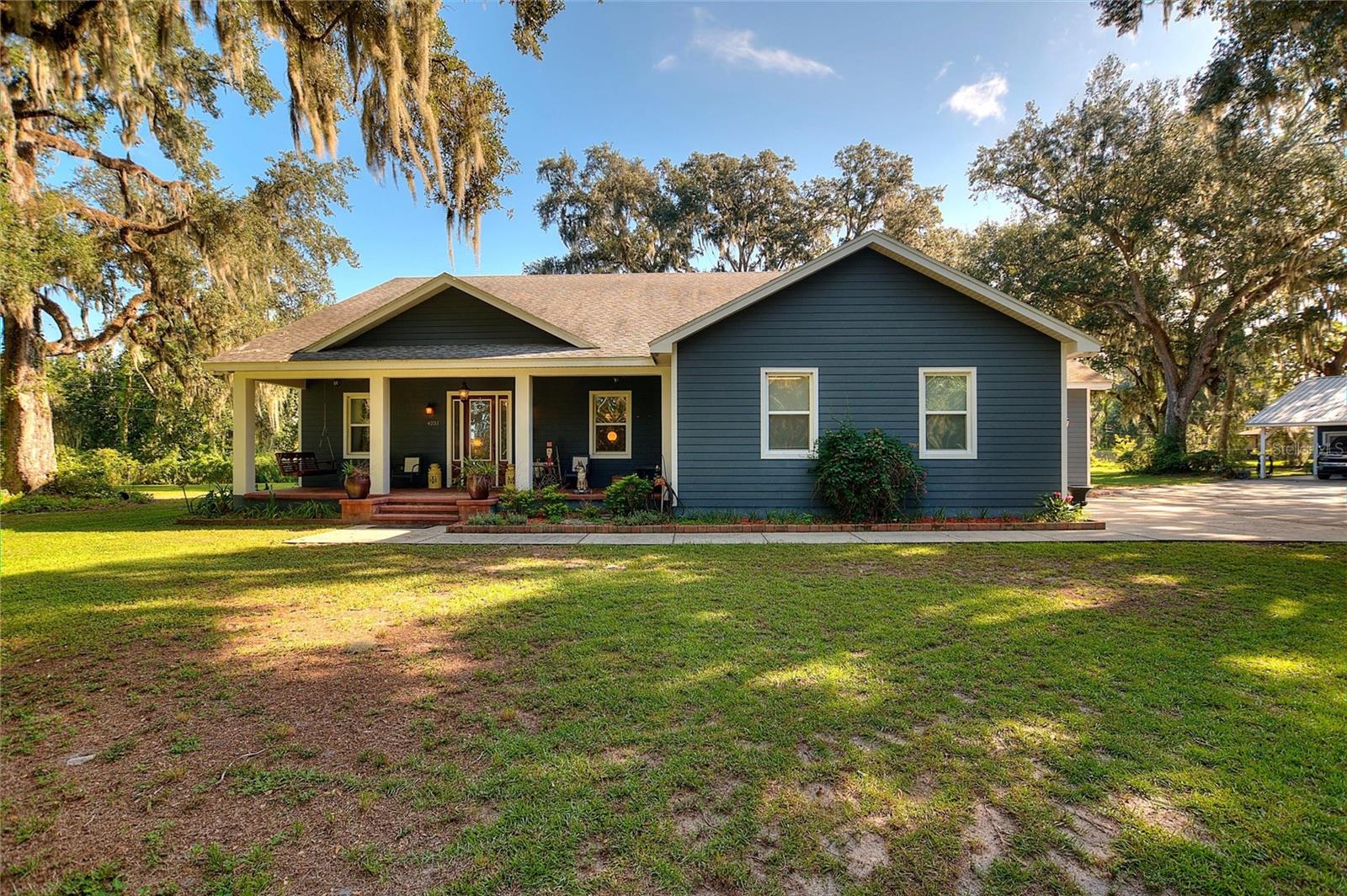 4251 Glenview Property Photo 1
