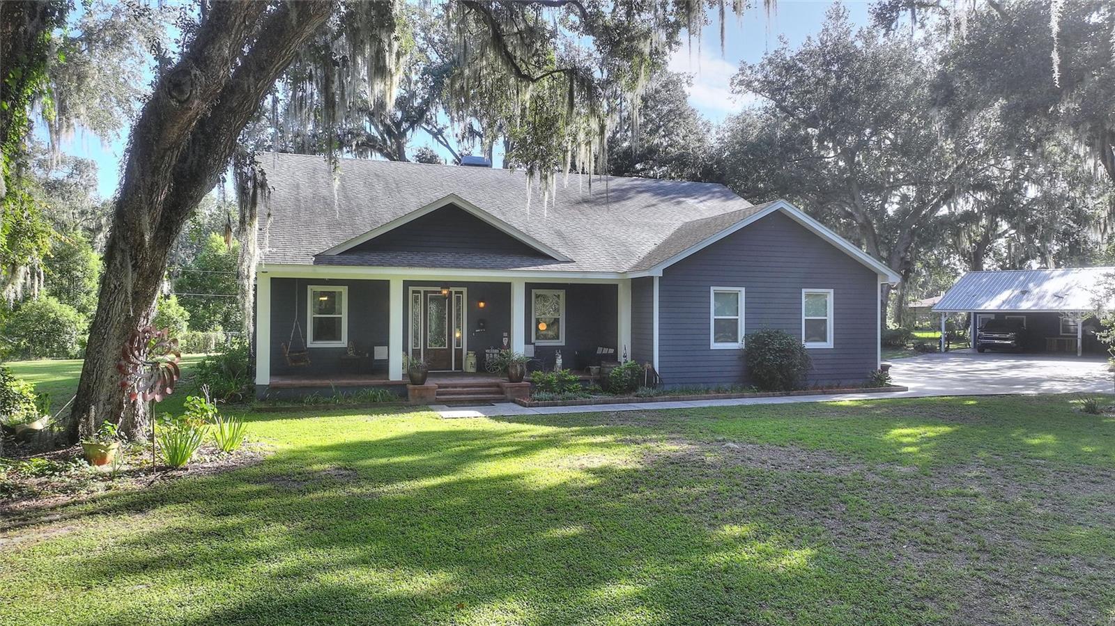 4251 Glenview Property Photo 4