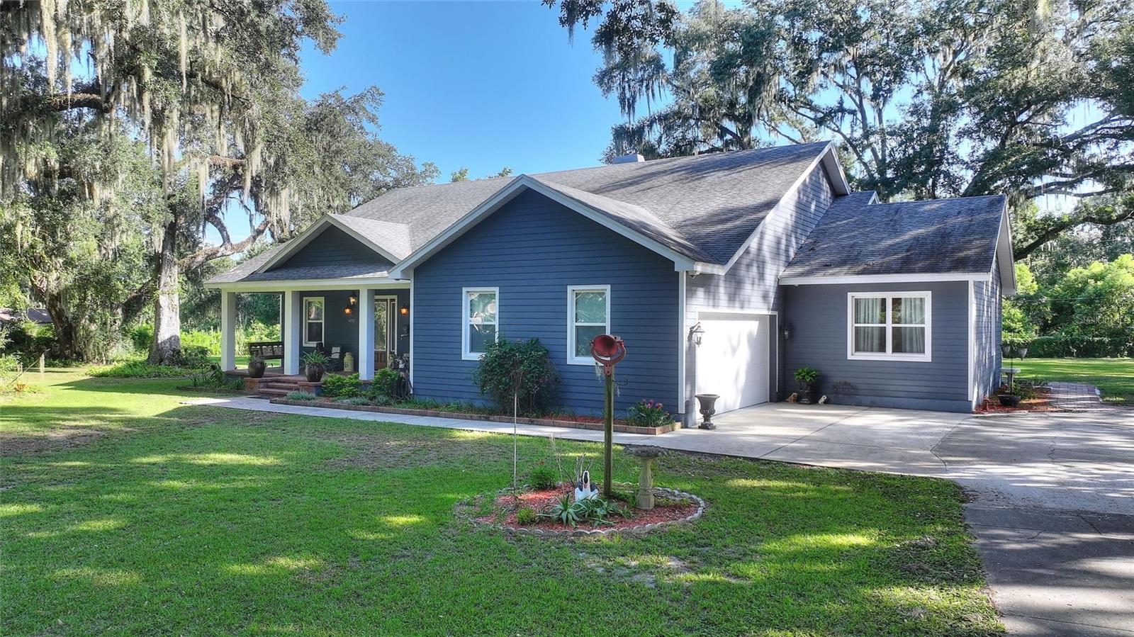 4251 Glenview Property Photo 6