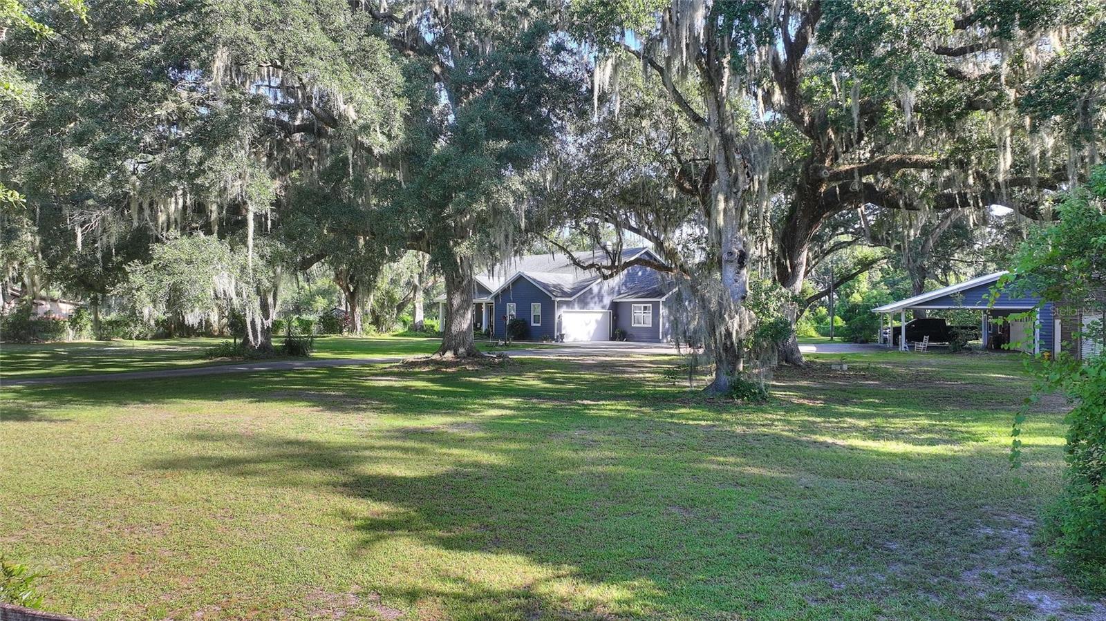 4251 Glenview Property Photo 10