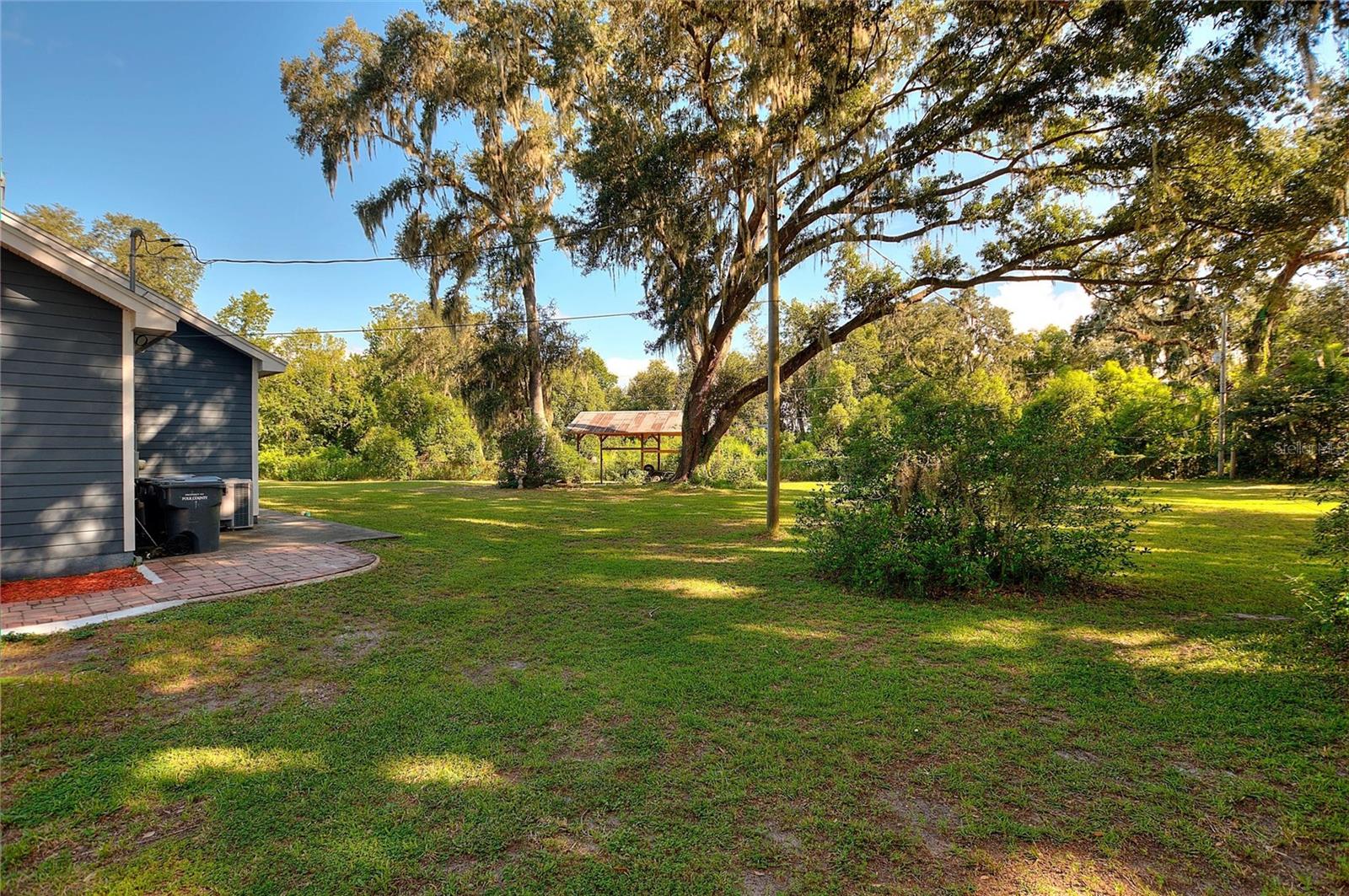 4251 Glenview Property Photo 12