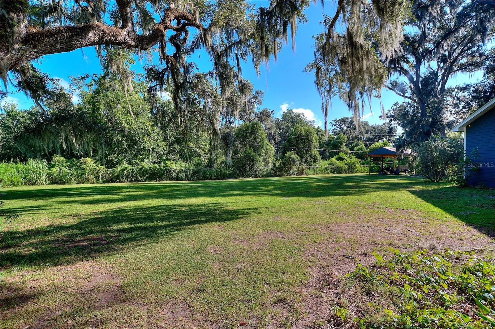 4251 Glenview Property Photo 18