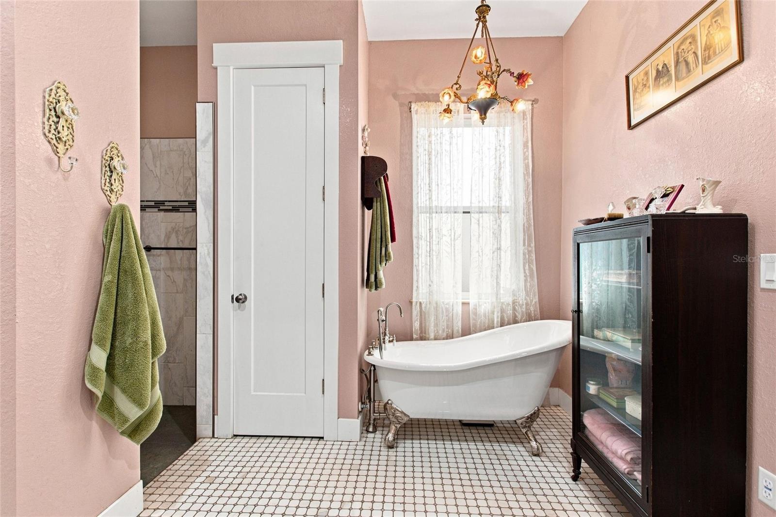 4251 Glenview Property Photo 45