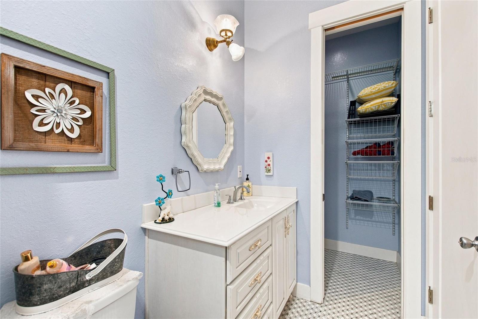 4251 Glenview Property Photo 51
