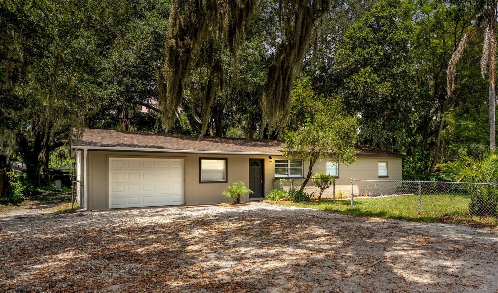 5039 Layton Ln Property Photo 1