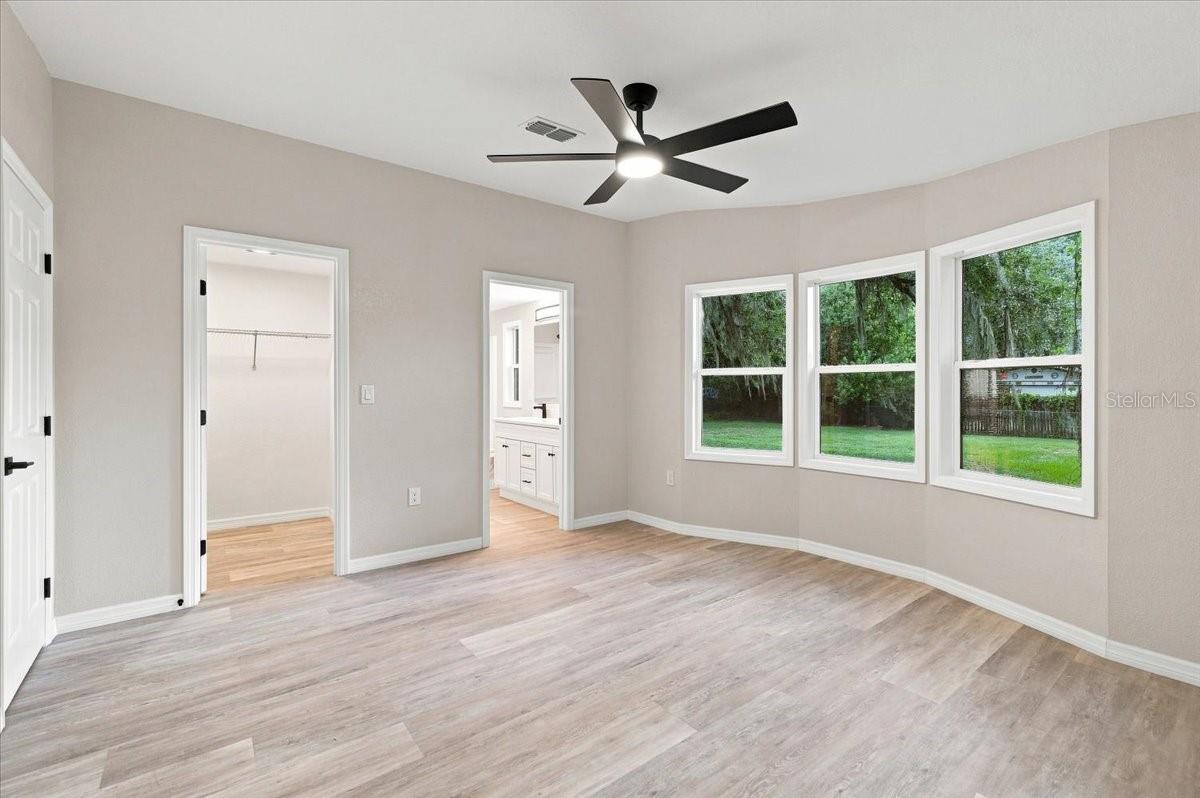 3206 Oakland Rd N Property Photo 11