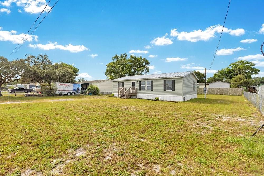 5055 Transport Rd Property Photo 3