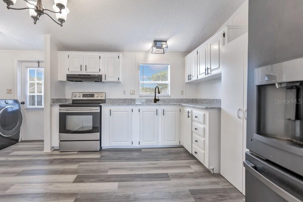 5055 Transport Rd Property Photo 10