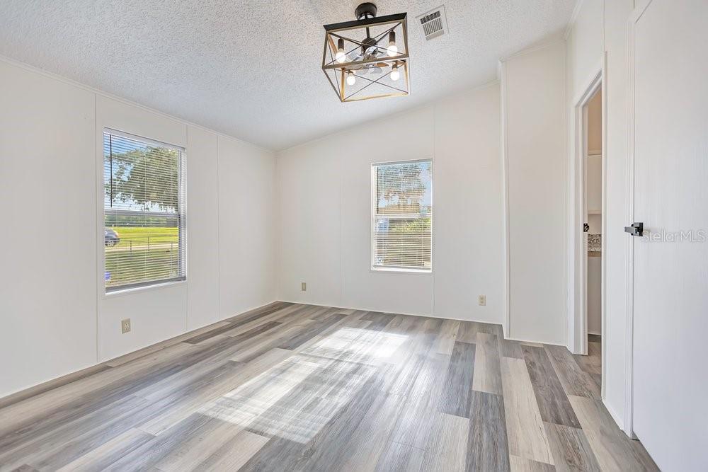 5055 Transport Rd Property Photo 15