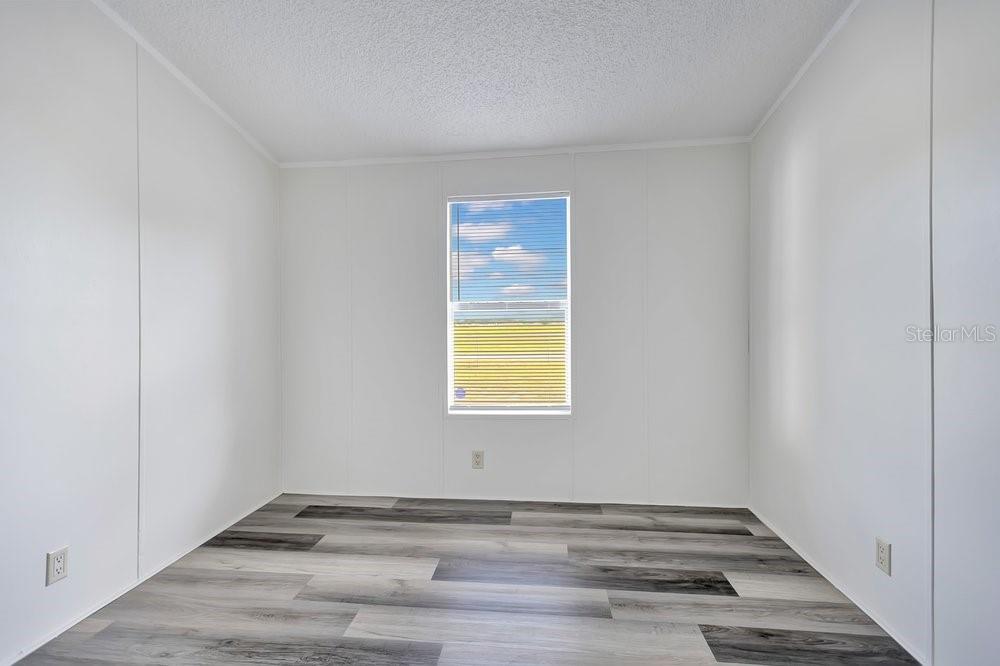 5055 Transport Rd Property Photo 19