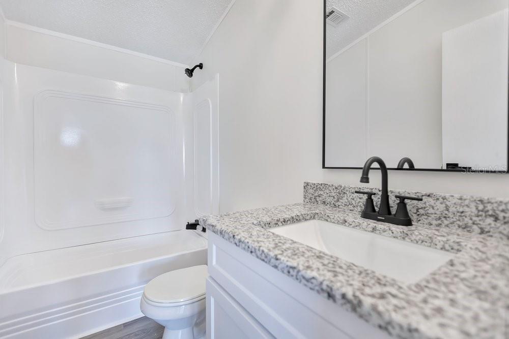 5055 Transport Rd Property Photo 21