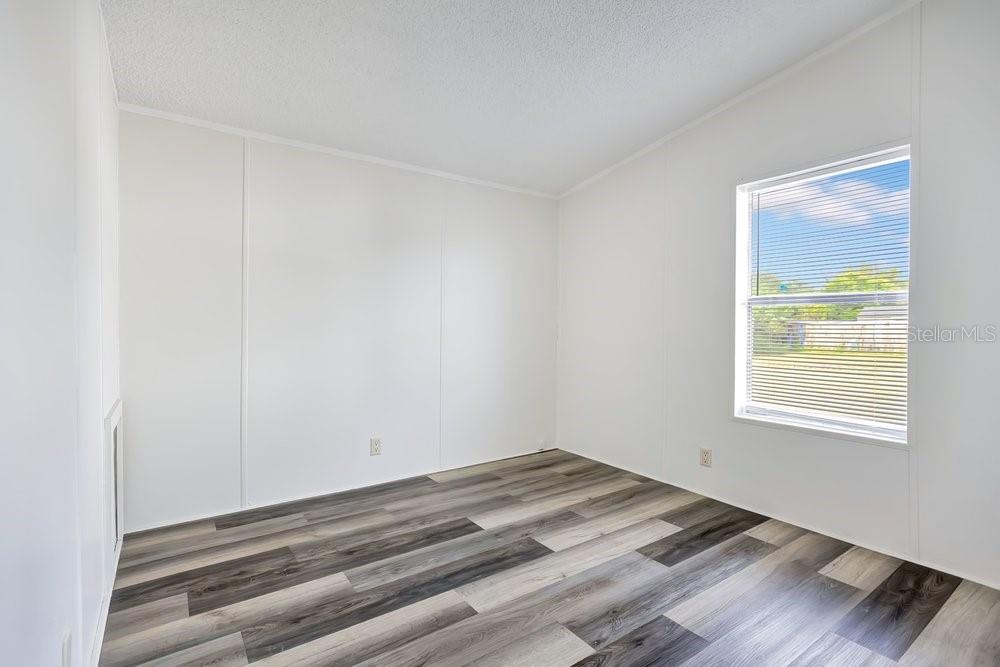 5055 Transport Rd Property Photo 23