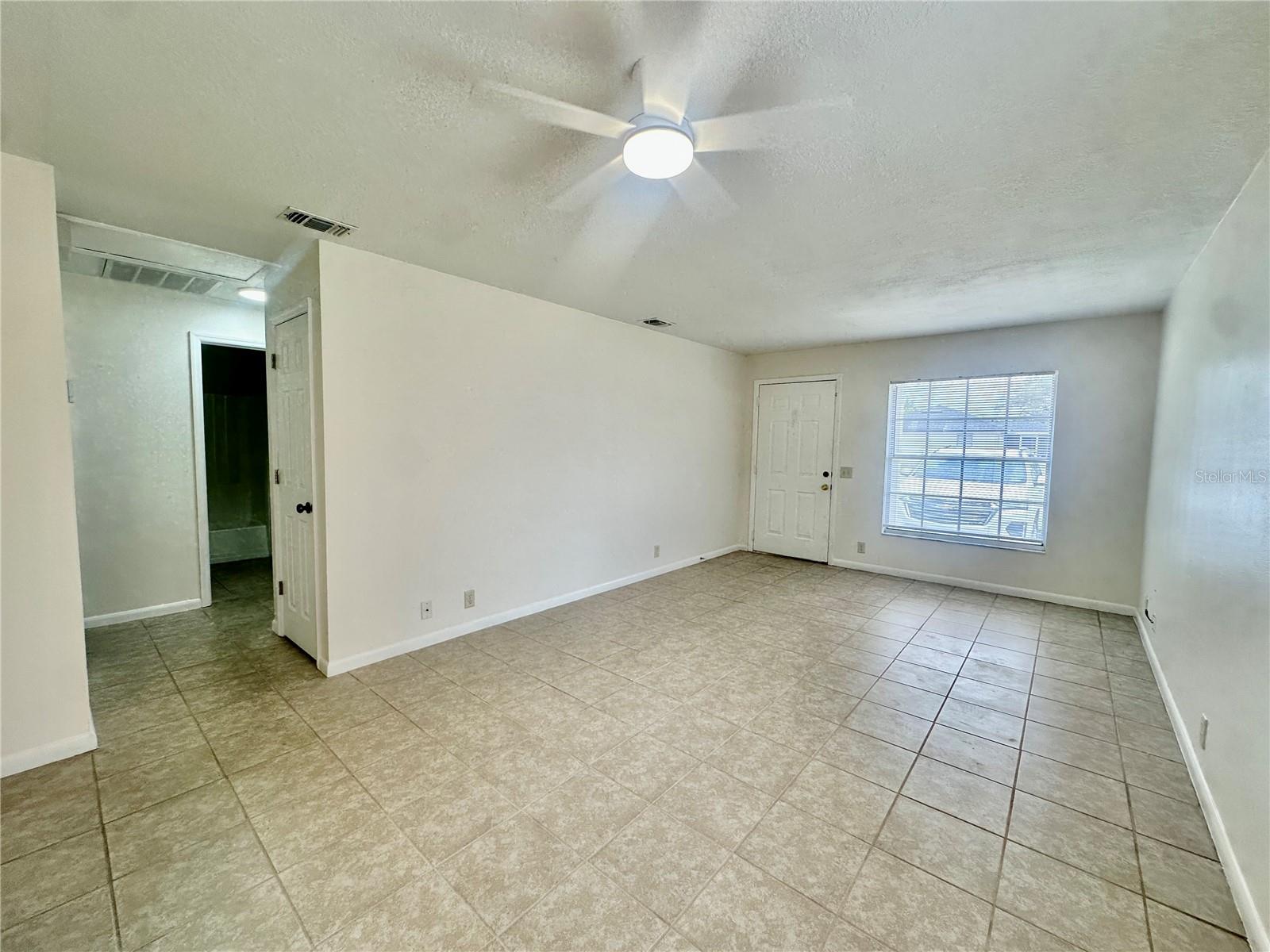 5638 Struthers Ct Property Photo 4
