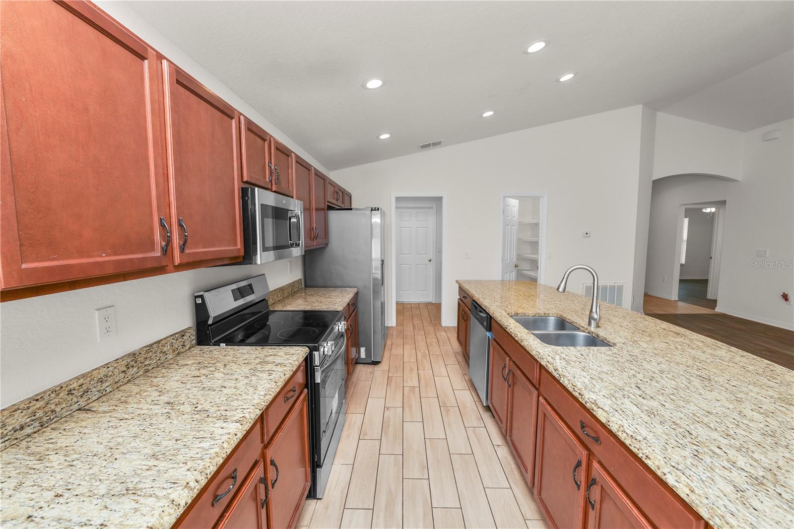 2009 Danes Ct Property Photo 11