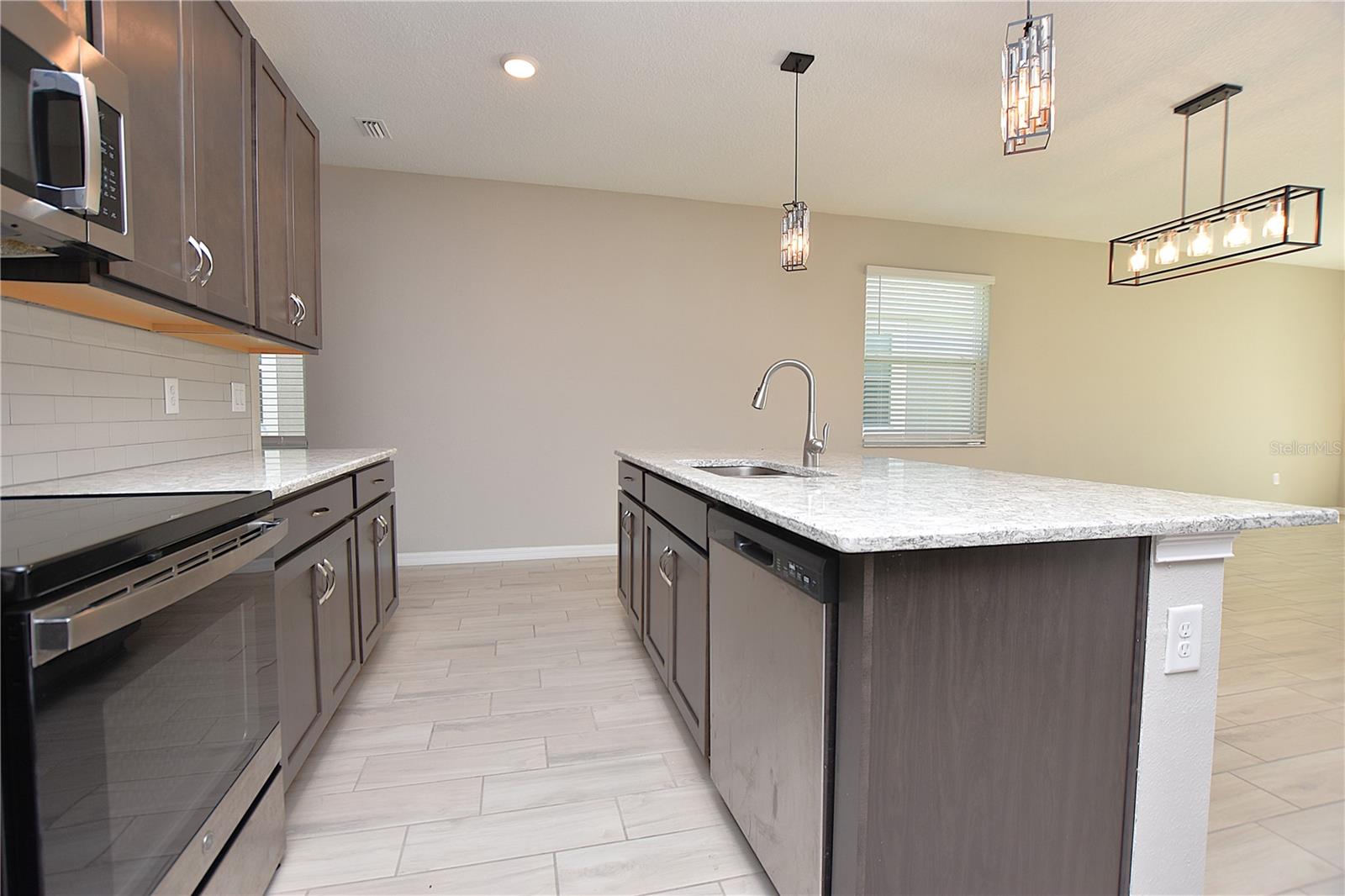 6728 Great Bear Dr Property Photo 8