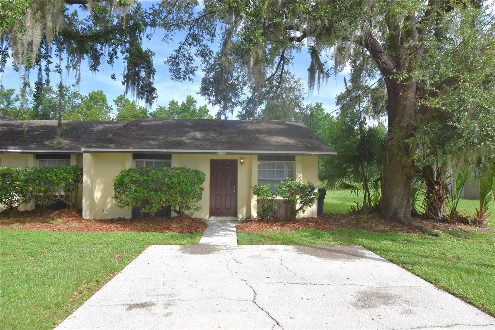 4705 Dimbath Dr Property Photo 1