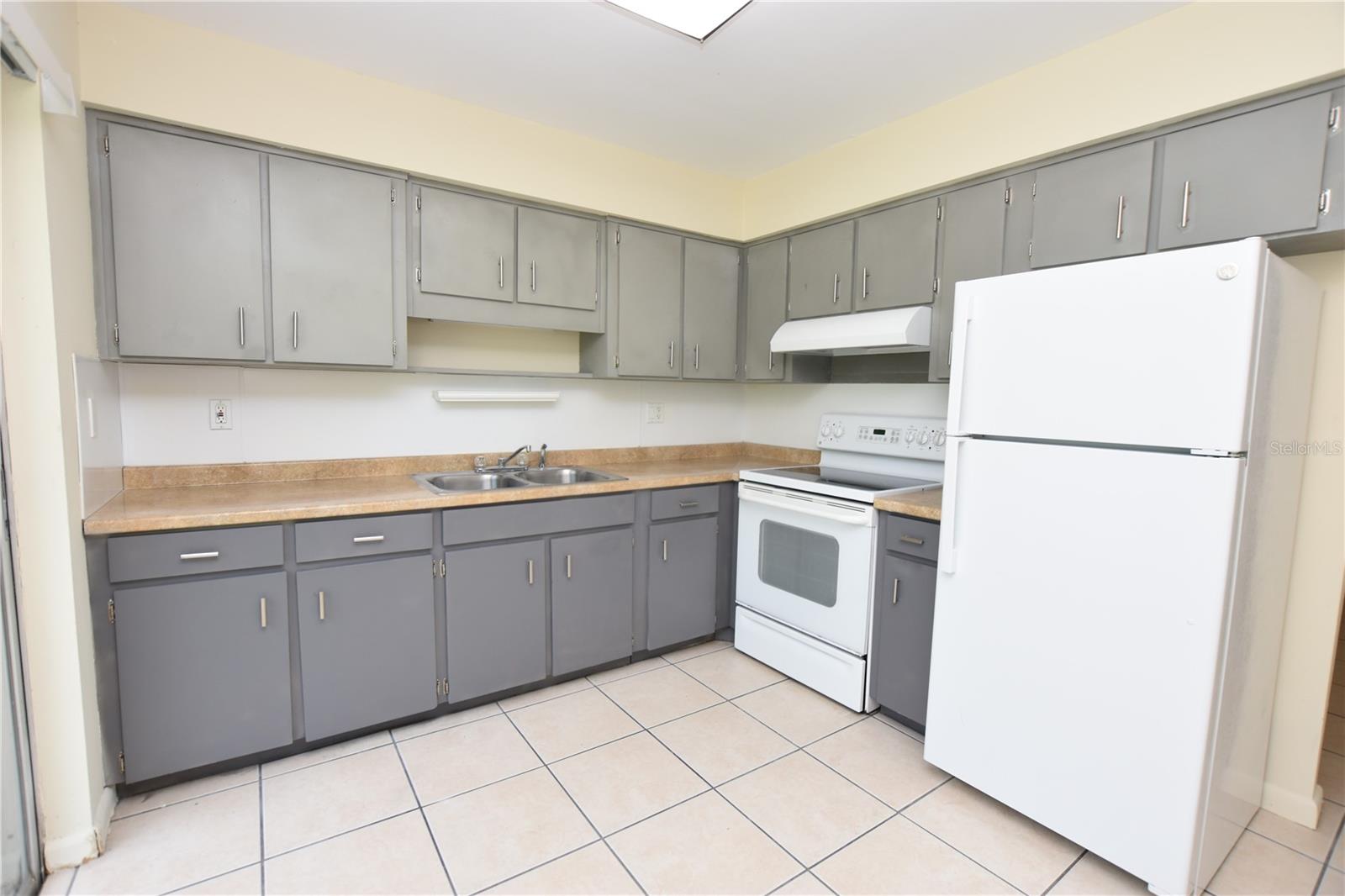 4705 Dimbath Dr Property Photo 6