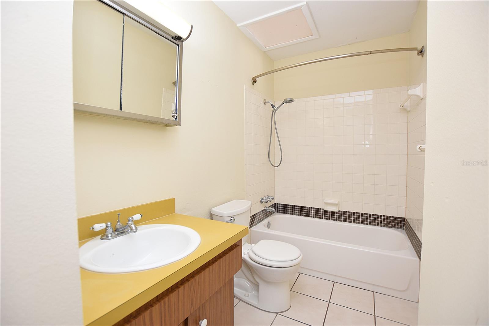 4705 Dimbath Dr Property Photo 23