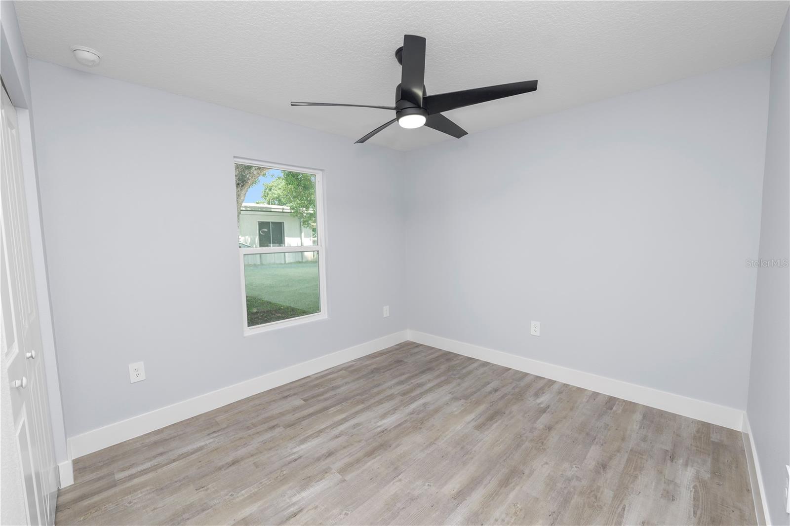 521 Skyline Dr E Property Photo 23