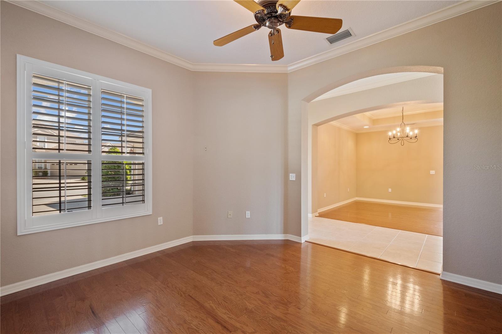 2464 Laurel Glen Dr Property Photo 5