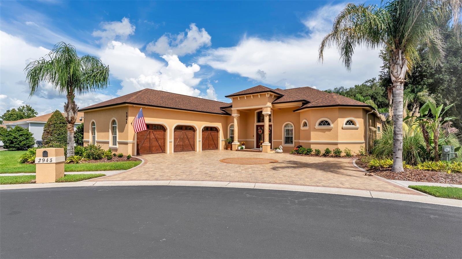 2943 Oak Tree Ln Property Photo 1