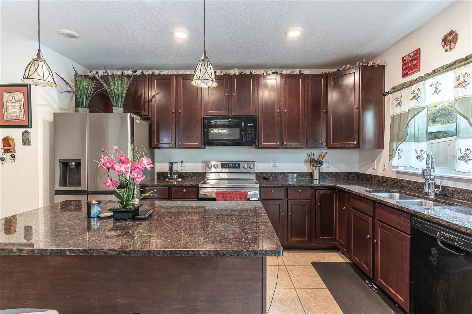 15107 Zenith Ave Property Photo 14