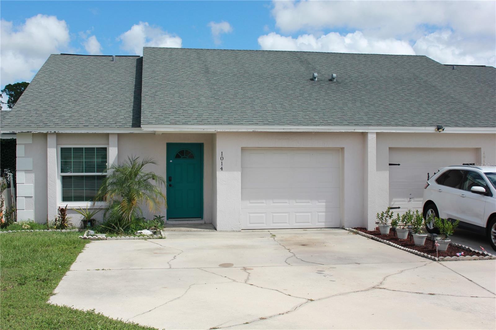 1014 MEADOWOOD POINTE RD Property Photo 1