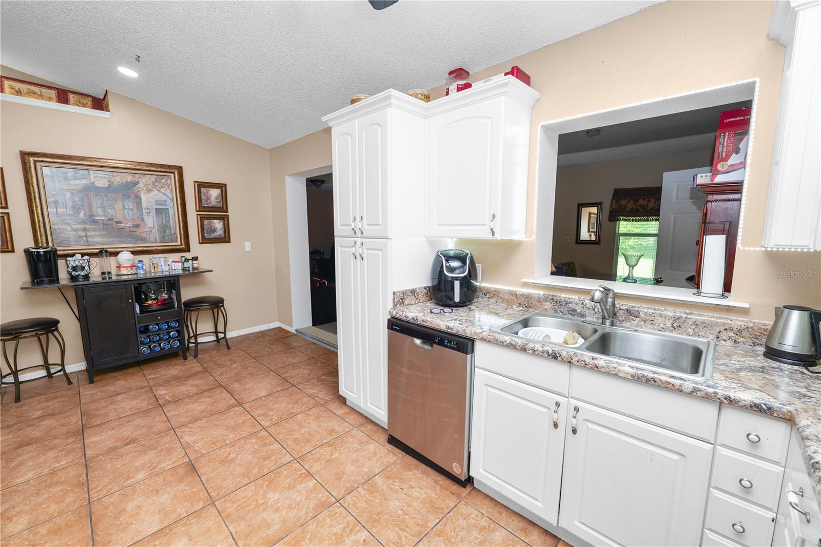 1127 Pinecrest Dr Property Photo 12