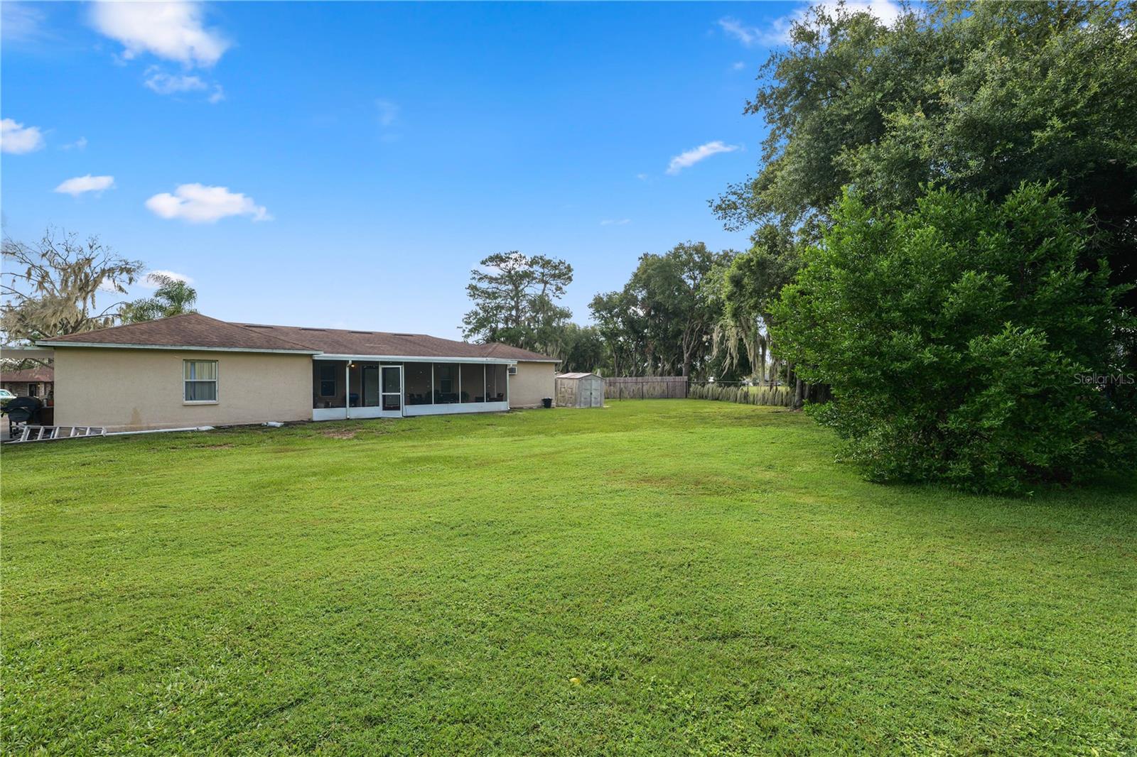 1127 Pinecrest Dr Property Photo 45