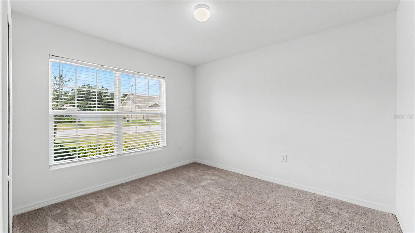 2048 Winding River Cv Property Photo 28