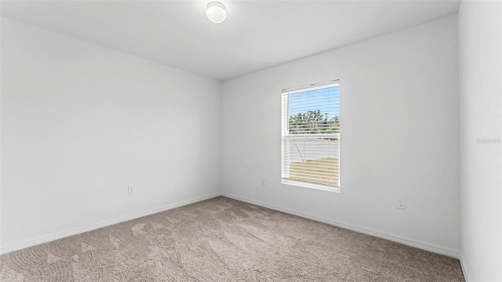 2048 Winding River Cv Property Photo 31