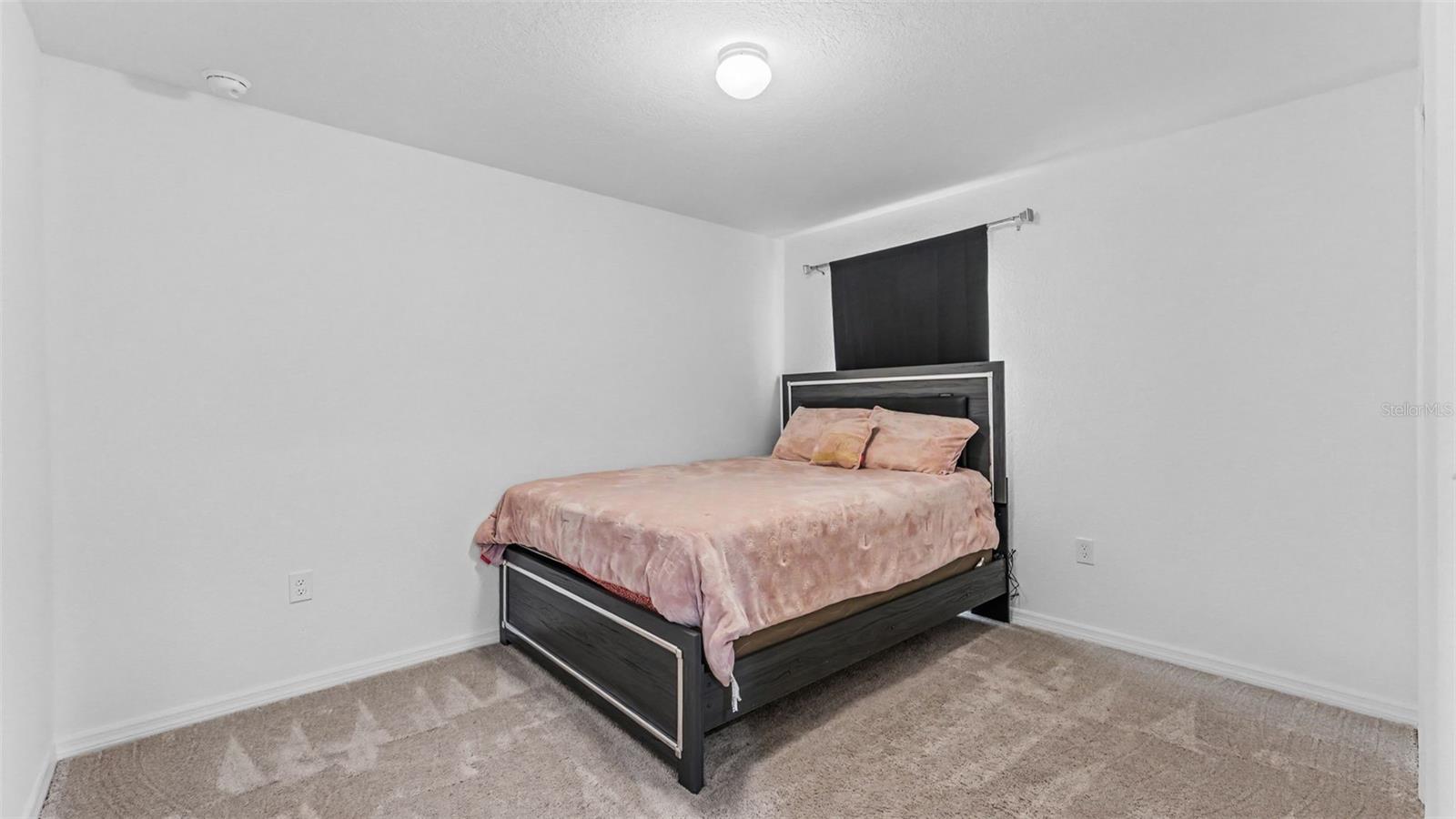 2048 Winding River Cv Property Photo 32