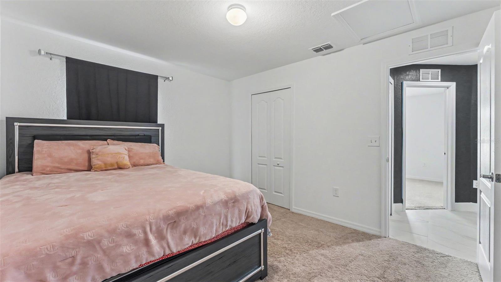 2048 Winding River Cv Property Photo 33