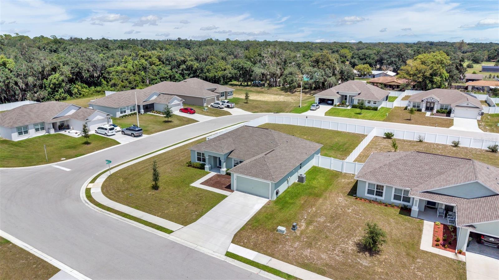 2048 Winding River Cv Property Photo 42