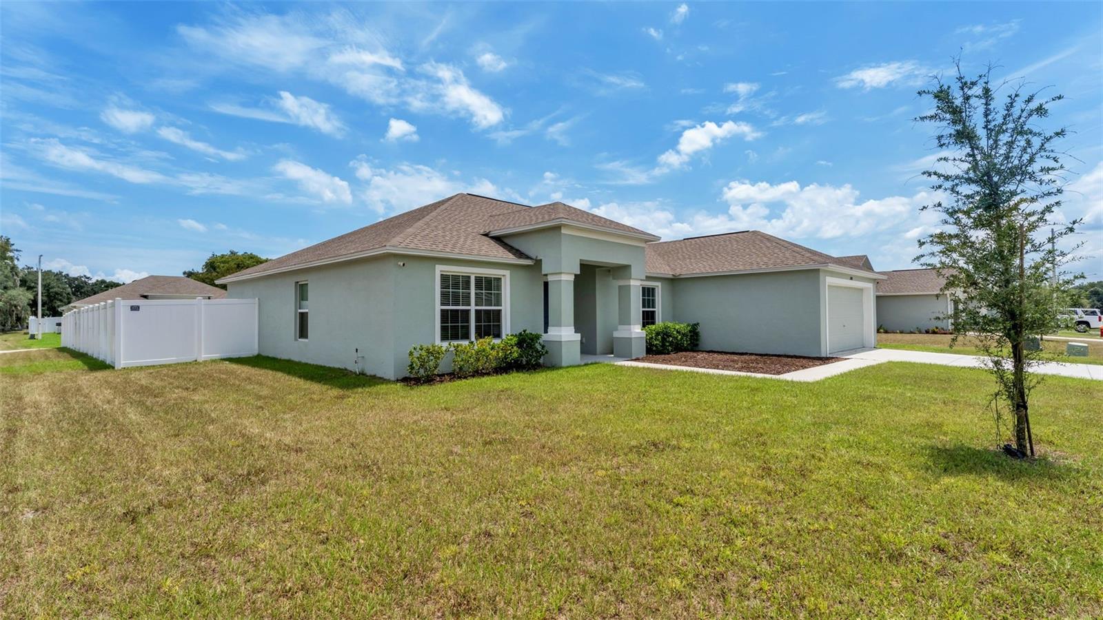 2048 Winding River Cv Property Photo 45