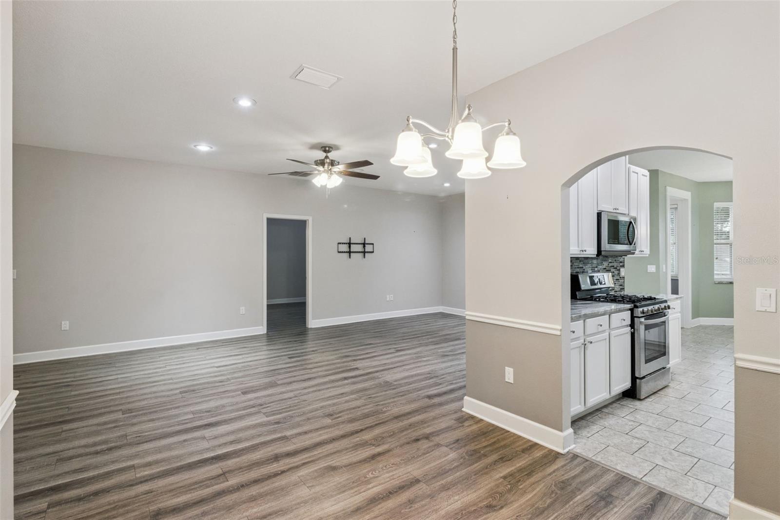 6276 Silver Lakes Dr E Property Photo 18