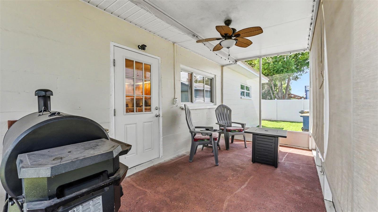 680 Sunset Dr Property Photo 35