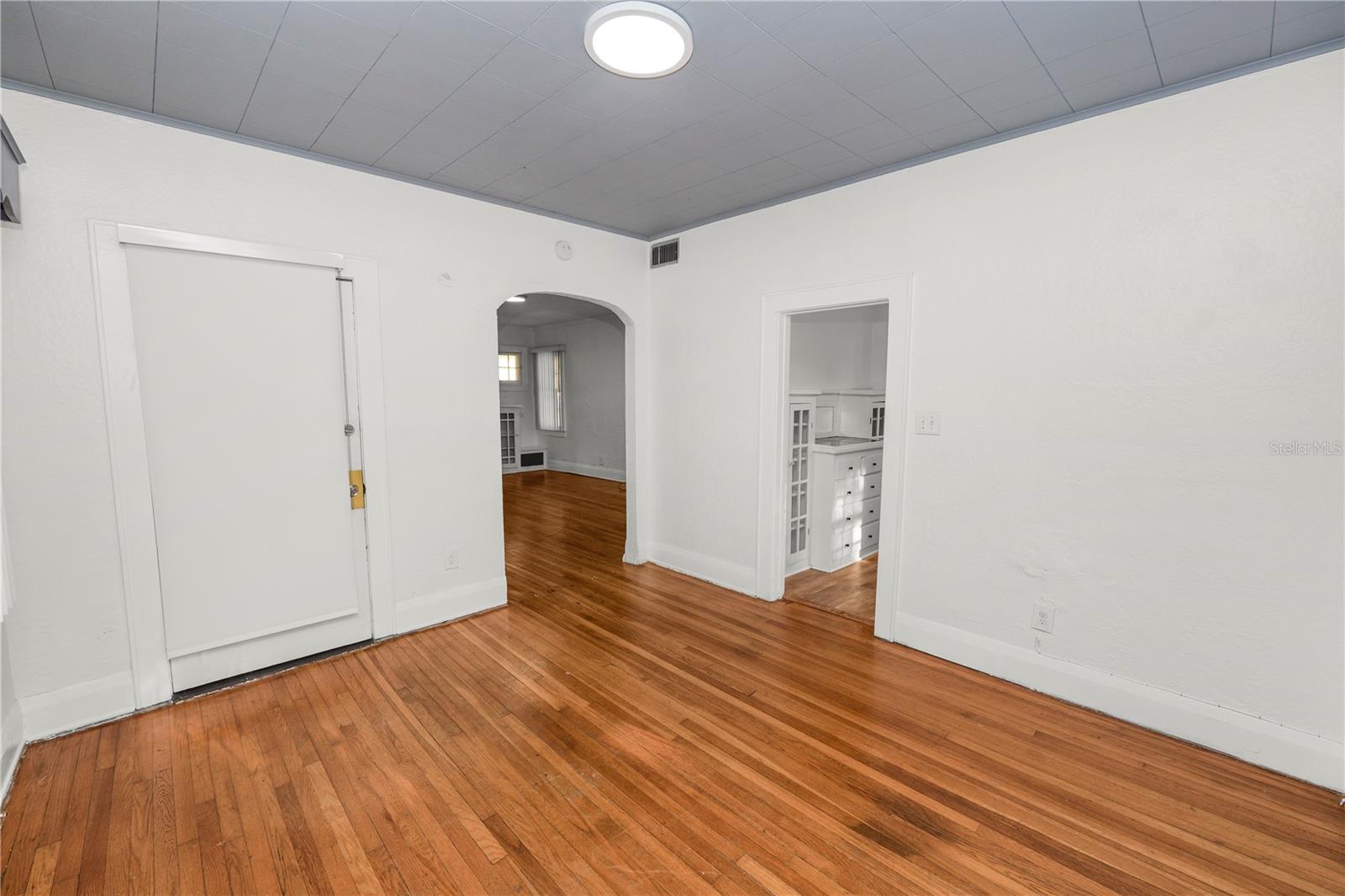 1220 Ruby St Property Photo 8