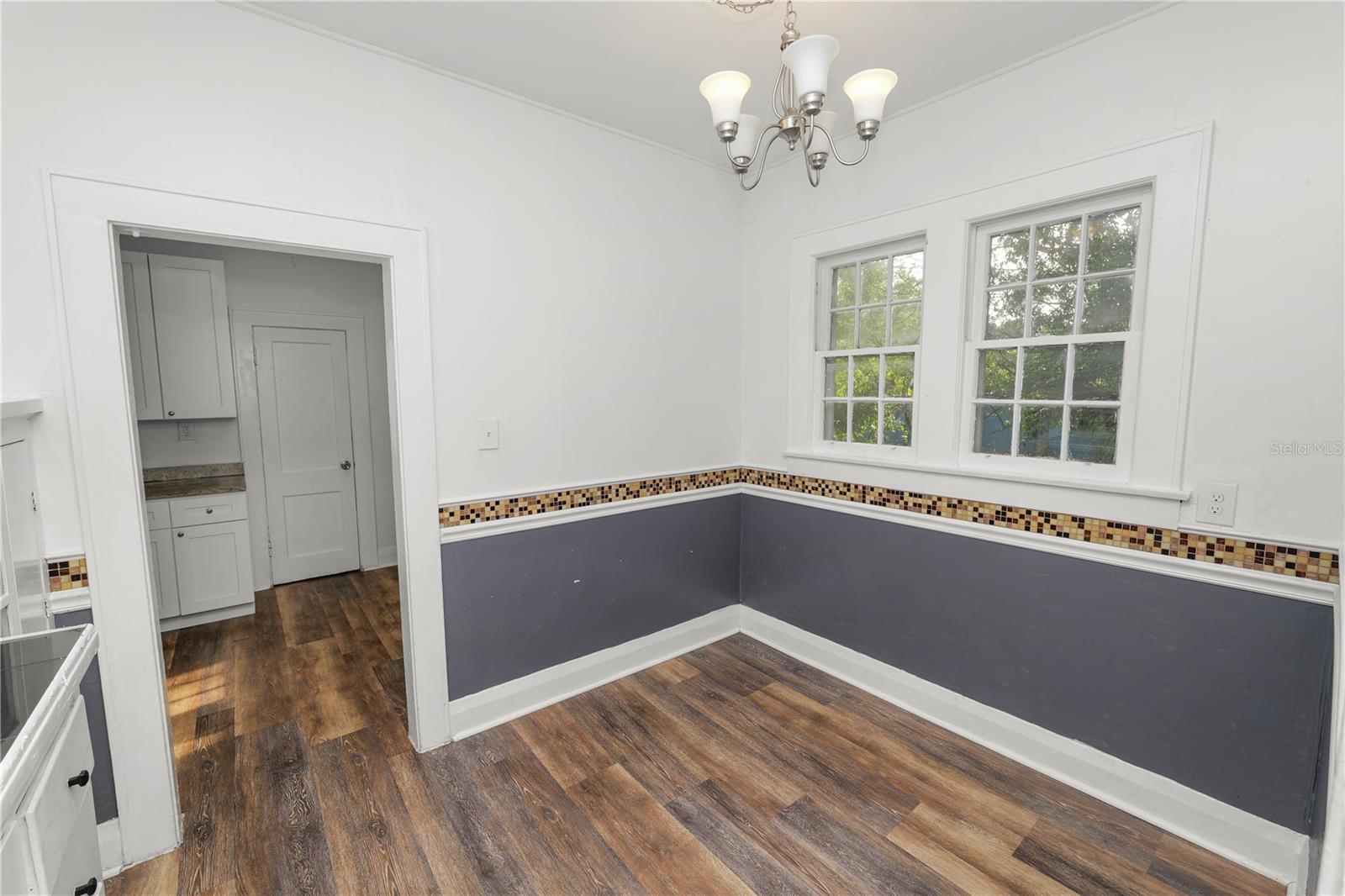 1220 Ruby St Property Photo 9
