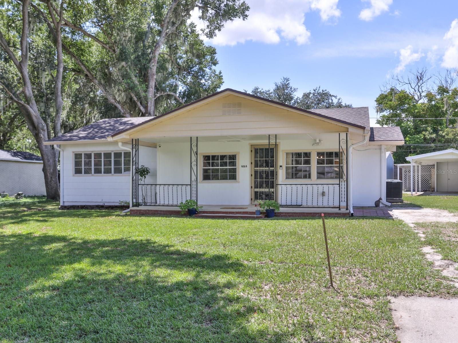 1855 E Valencia Dr Property Photo 2