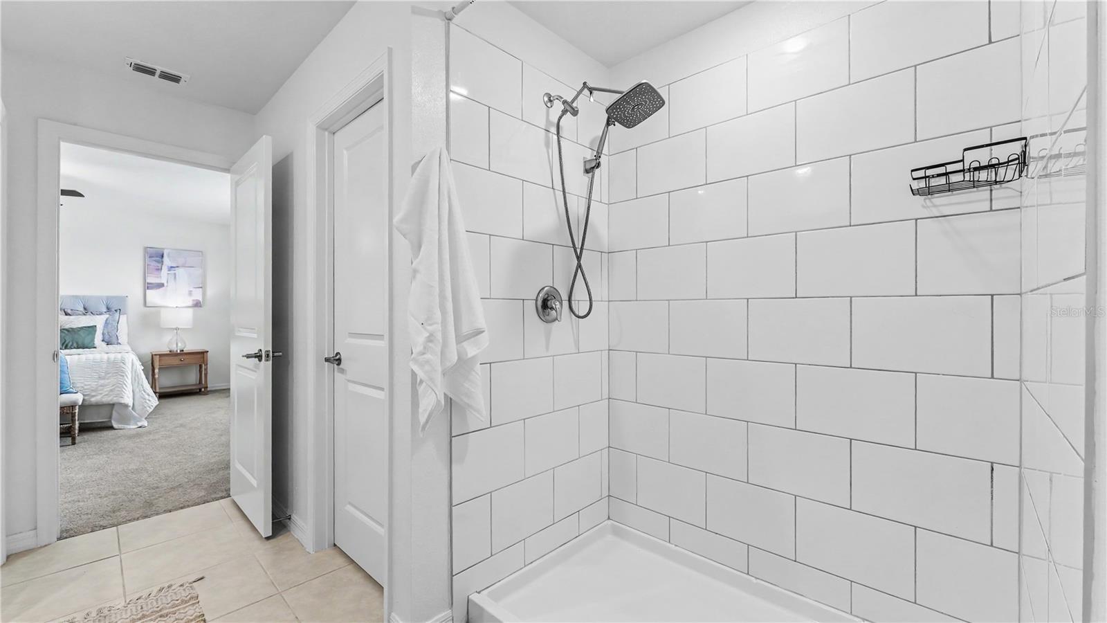 4308 Fabulous Finch Ln Property Photo 31