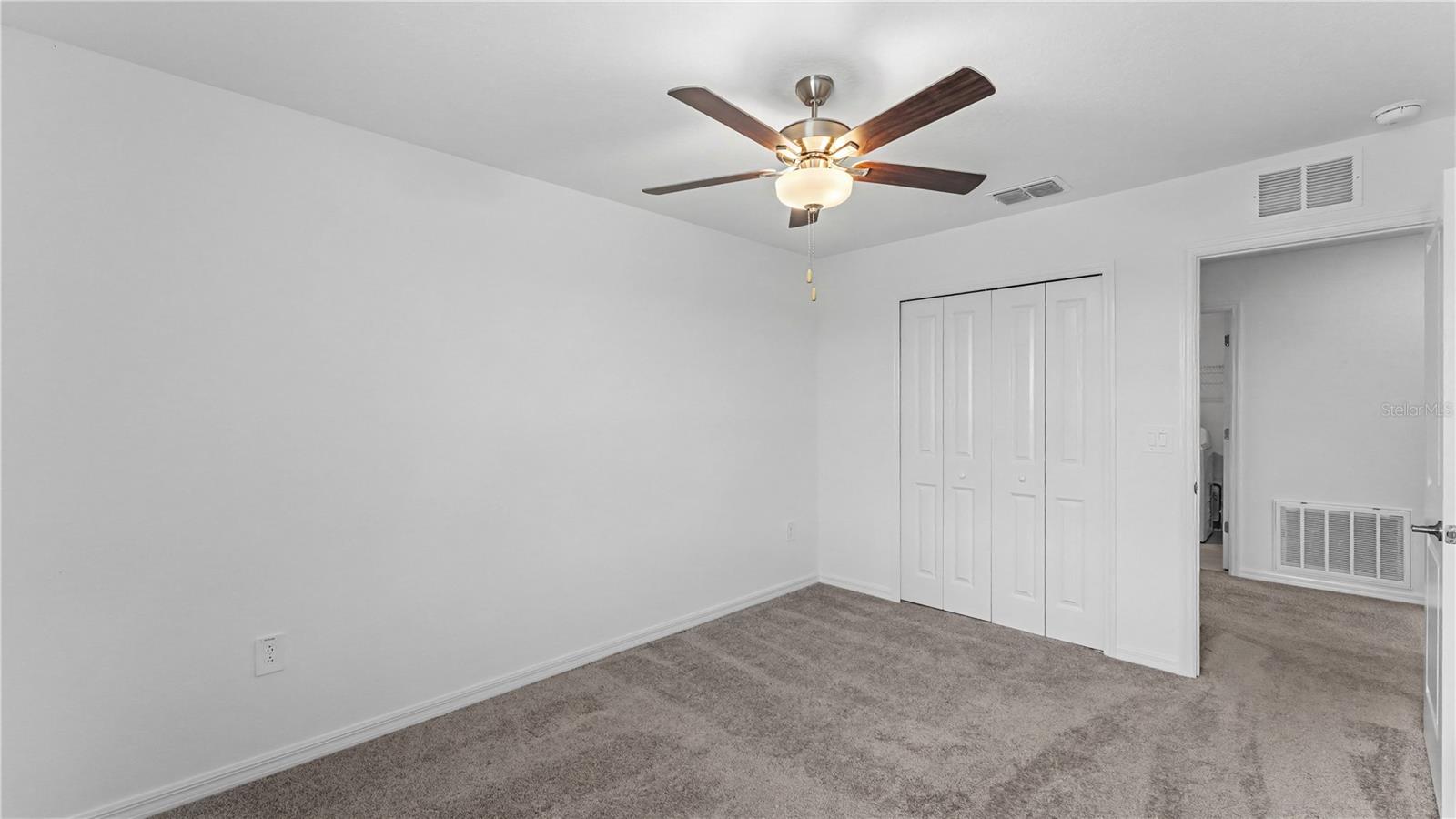 4308 Fabulous Finch Ln Property Photo 34
